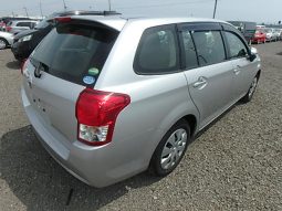TOYOTA FIELDER full