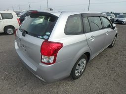 TOYOTA FIELDER full