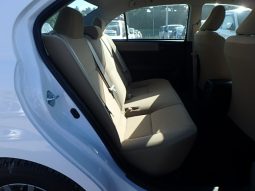 COROLLA AXIO full