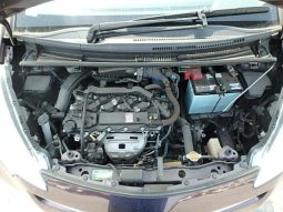 TOYOTA RACTIS full