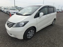 HONDA FREED full