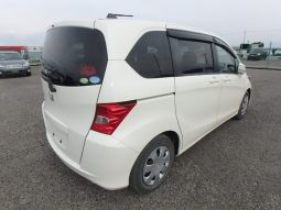 HONDA FREED full