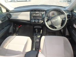 COROLLA AXIO full