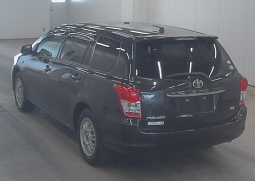 TOYOTA FIELDER full