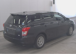 TOYOTA FIELDER full