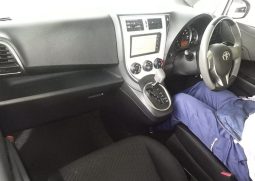 TOYOTA RACTIS full