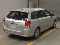 TOYOTA FIELDER full