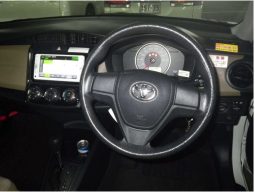 TOYOTA AXIO full