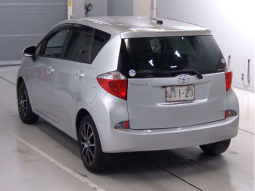 TOYOTA RACTIS full
