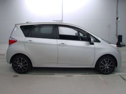 TOYOTA RACTIS full