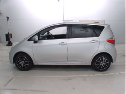 TOYOTA RACTIS full