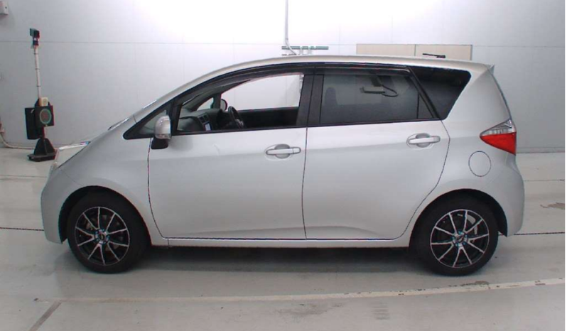 TOYOTA RACTIS full