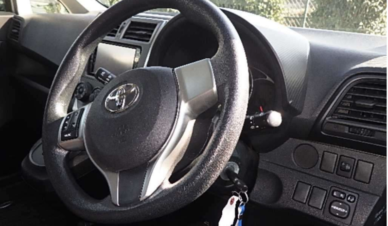 TOYOTA RACTIS full