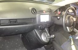 MAZDA DEMIO full