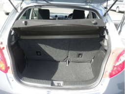 Mazda Demio full