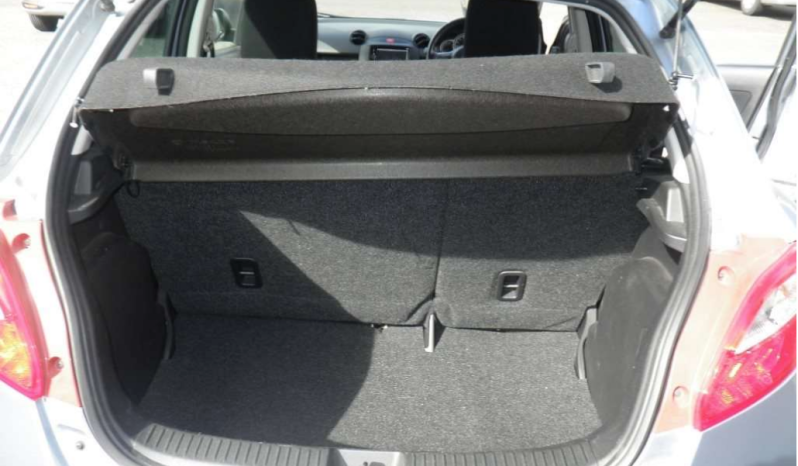 Mazda Demio full