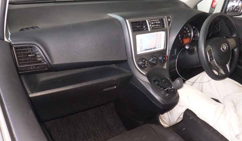 Toyota Ractis full