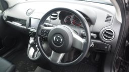 Mazda Demio full