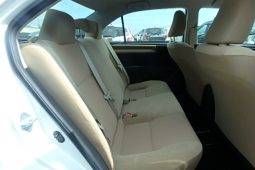 Corolla Axio full