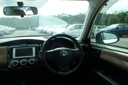Corolla Axio full