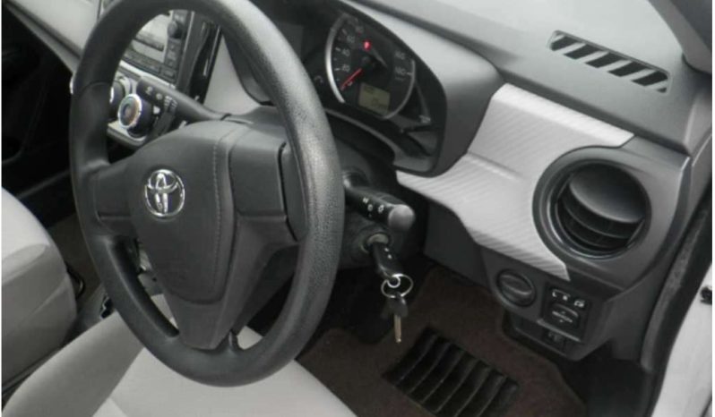 Corolla Axio full