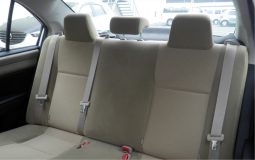 Corolla Axio full