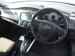 Toyota Fielder full
