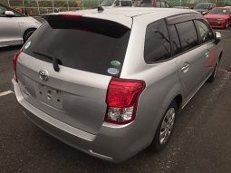 Toyota Fielder full