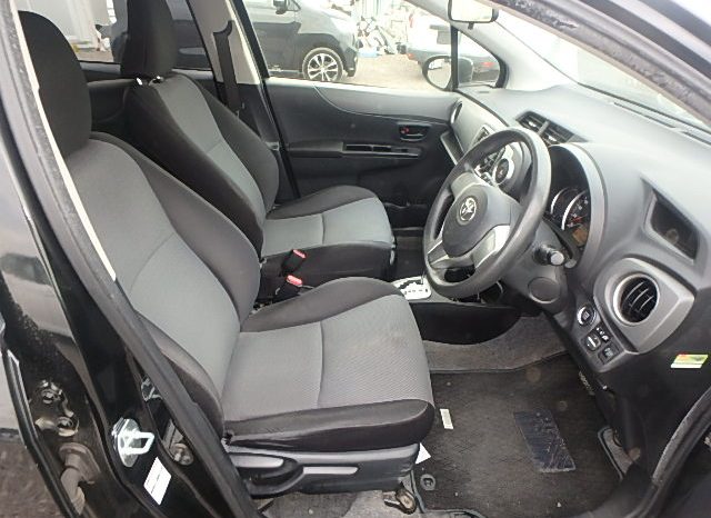 Toyota Vitz full