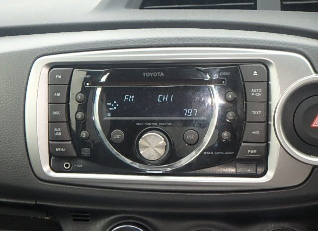 Toyota Vitz full