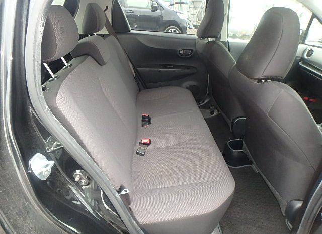 Toyota Vitz full