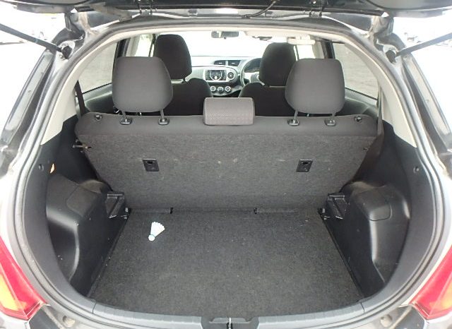 Toyota Vitz full