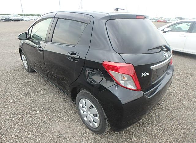Toyota Vitz full