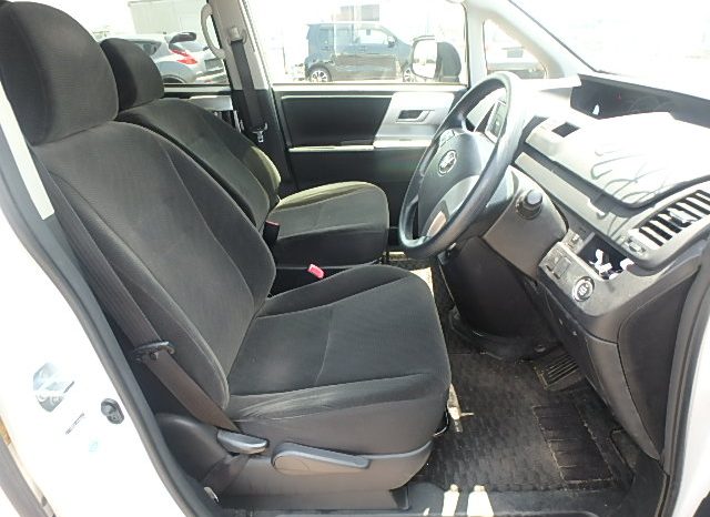 Toyota Noah full