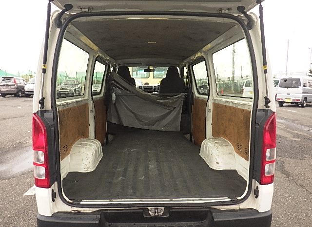 Toyota Hiace full