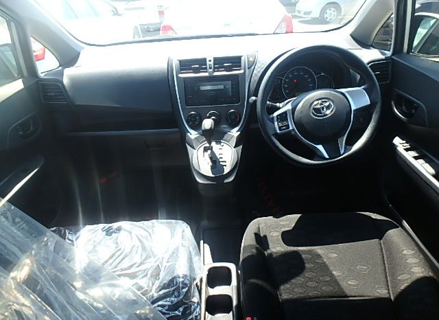 Toyota Ractis full