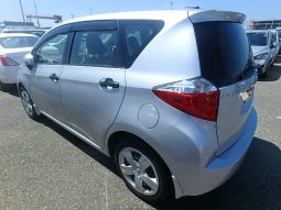 Toyota Ractis full