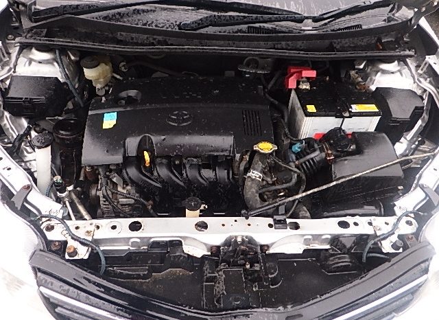 Toyota Fielder full