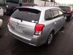 Toyota Fielder full