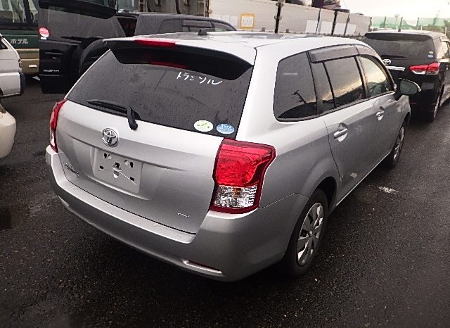 Toyota Fielder full