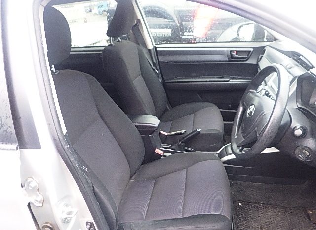Toyota Fielder full