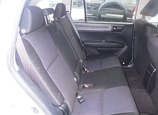 Toyota Fielder full