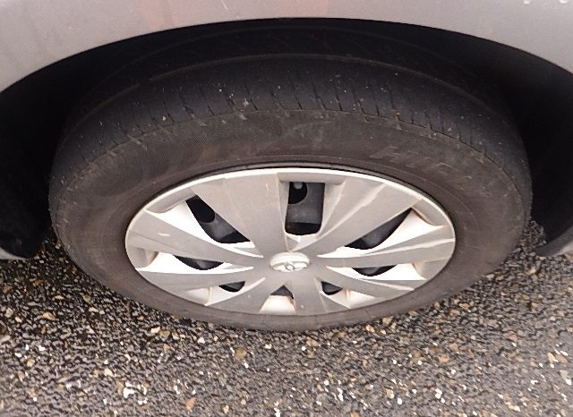 Toyota Fielder full