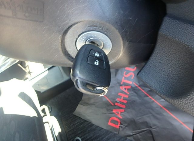 Toyota Ractis full
