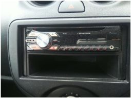 Nissan March full