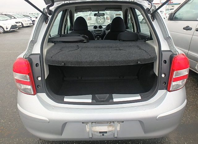 Nissan March full