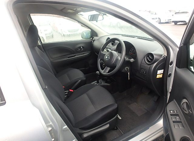 Nissan March full