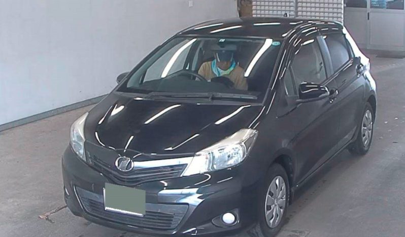 Toyota Vitz full
