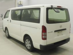Toyota Regius Ace full