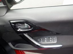 Peugeot 208 full